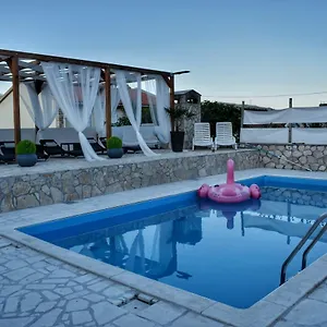 Oguic , Pag Town Chorwacja