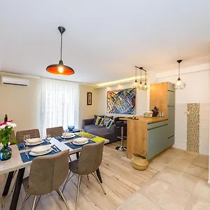 Ema 2br Apt. In Old Town Centre , Zadar Chorwacja