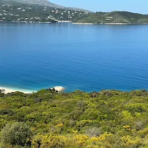 Nanaj Ksamil