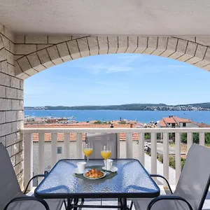 Eva , Trogir Chorwacja
